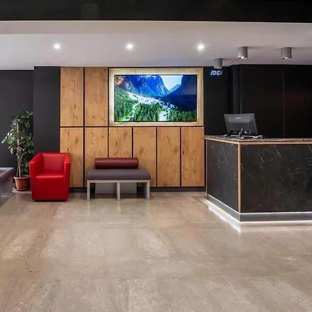 Hotel Centrale 3* Μέστρε