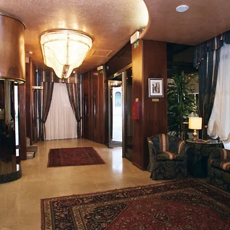Hotel Centrale Μέστρε