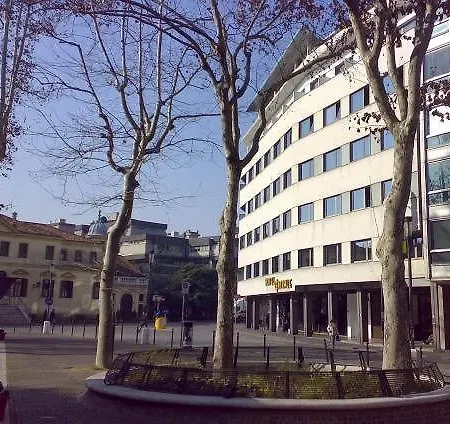 Hotel Centrale Ξενοδοχείο Μέστρε