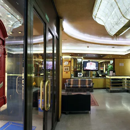 Hotel Centrale 3* Μέστρε