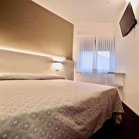 Hotel Centrale Ξενοδοχείο 3*